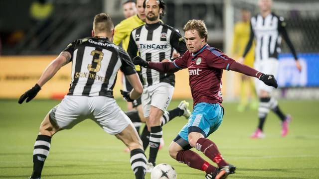 的表现无疑 的表现无疑